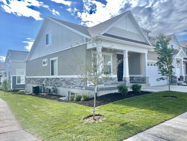 Building Photo - Gorgeous Lehi Home at The Exchange!