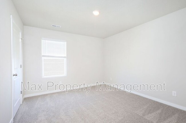 Building Photo - 5607 153rd St