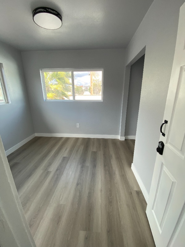 Building Photo - 1509 E 20th St