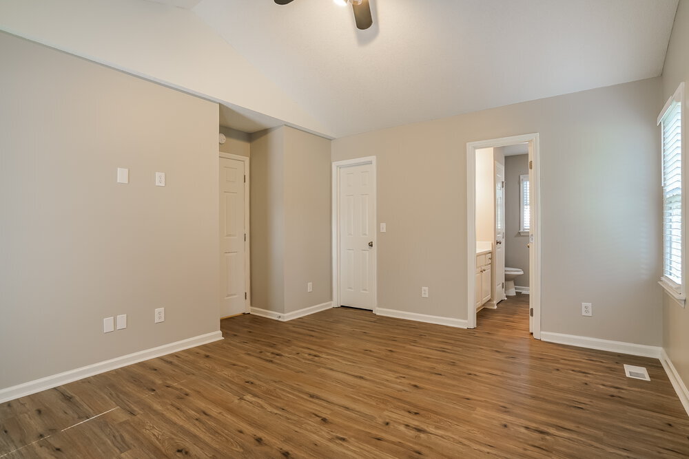 Building Photo - 2100 Havering Pl
