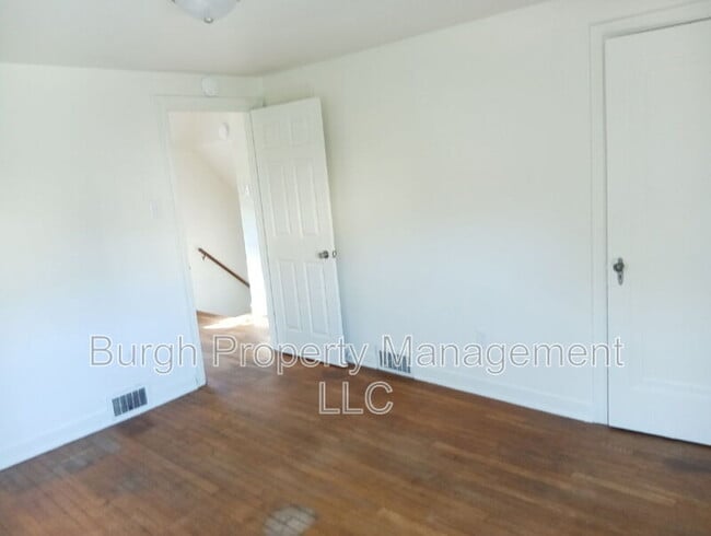 Building Photo - 8614 Bricelyn St