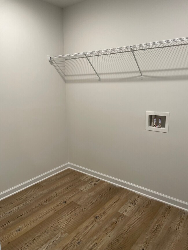 Building Photo - 104 Founders Dr