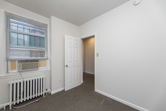 Building Photo - Cozy 3 Bed near metro!  Apply today for sa...