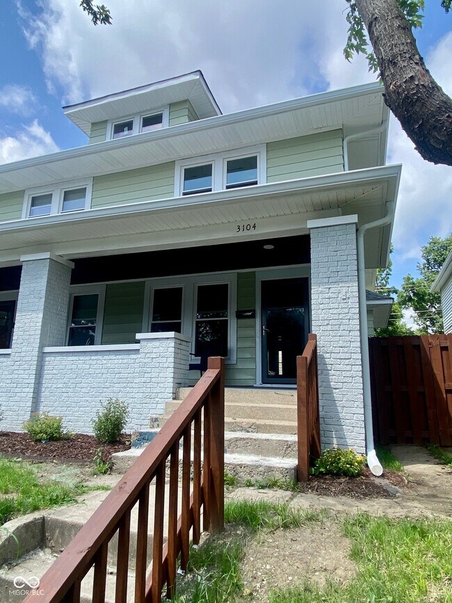 Primary Photo - 3104 N College Ave