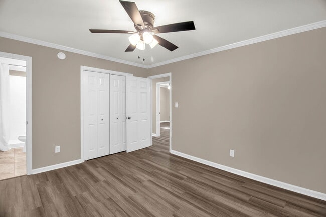 Building Photo - 200 Cedarwood Trail