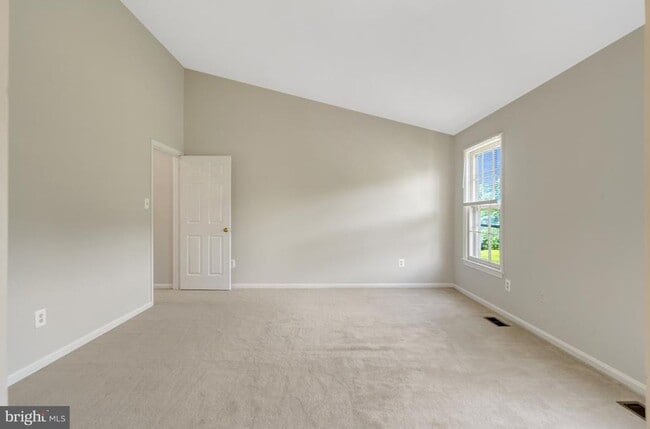 Building Photo - 4234 Fox Lake Dr