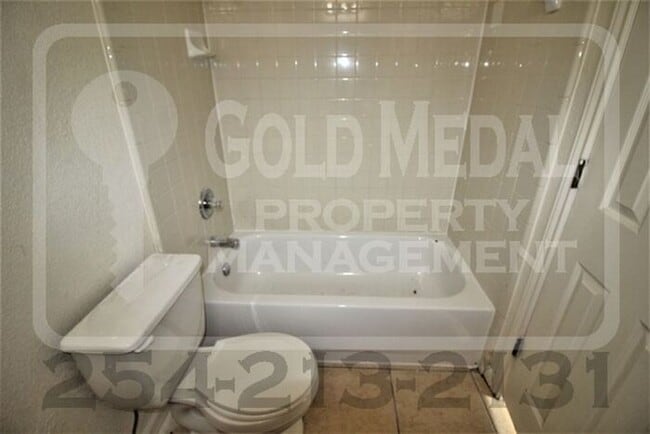 Building Photo - 4008 Pilgram Dr