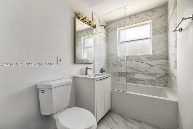 Building Photo - 3909 US-1