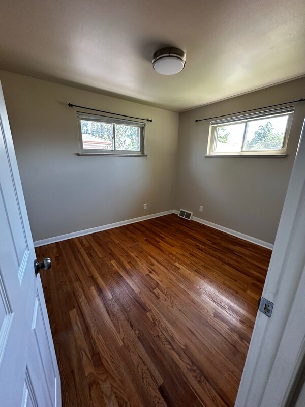 Building Photo - 2310 Kenton St