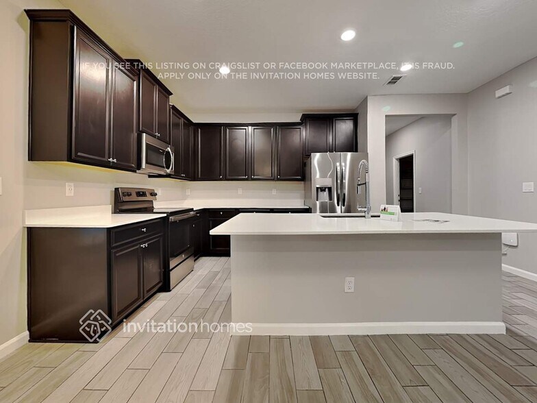 Building Photo - 11293 Oyster Creek Rd