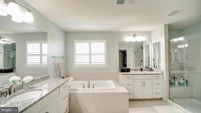 Building Photo - 24855 Bradford Forest Dr