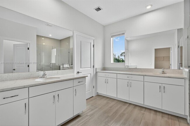 Building Photo - 3508 NW Solange Ct