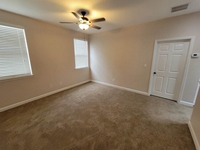 Building Photo - 4378 Grove Park Dr