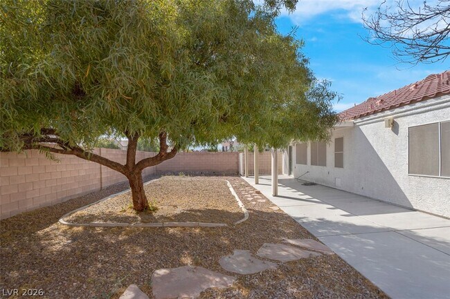 Building Photo - 2007 Mountain Sunset Ave