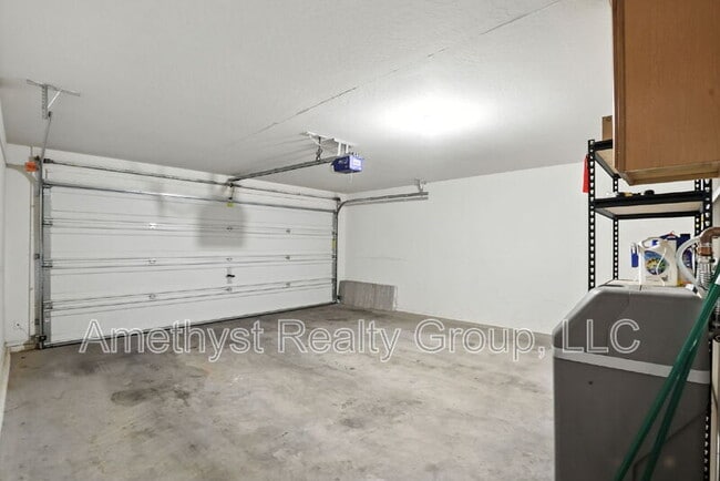 Building Photo - 17848 W Voltaire St