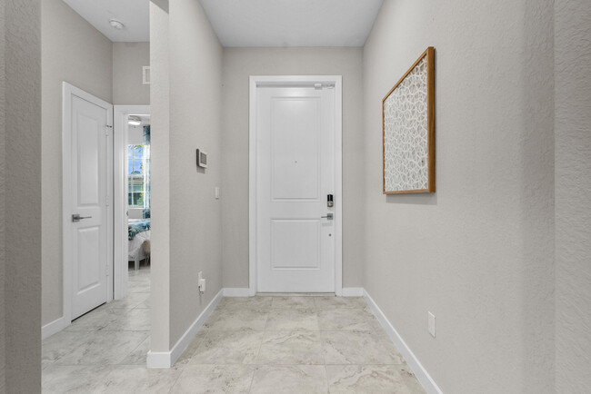 Building Photo - 4491 NW Oakleaf Ct