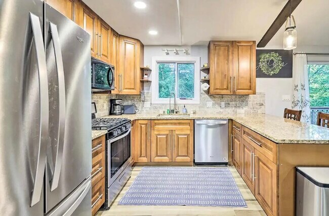 Building Photo - 19 Conservancy Ct