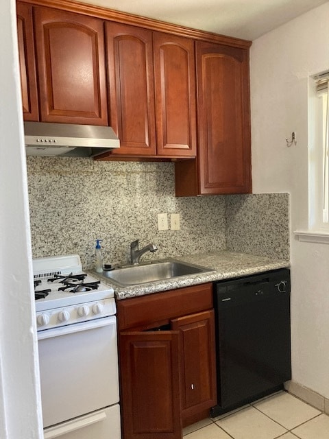 renovated kitchen - 3213 Alma St