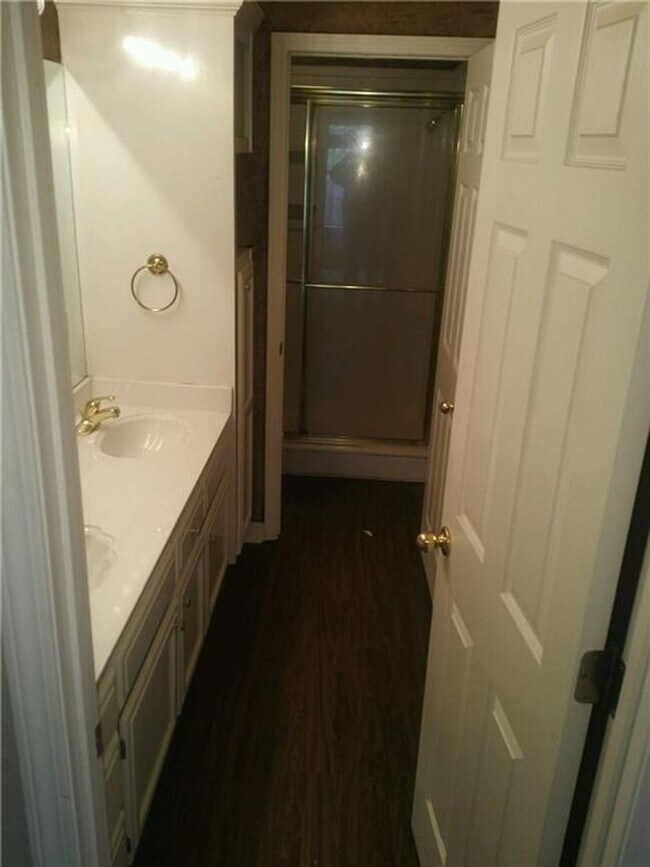 Building Photo - 1754-1756 Pointer Ln