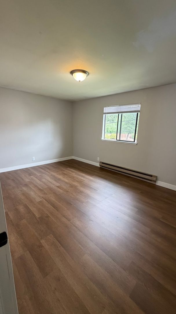 Building Photo - Updated 2BR Condo in Prime Bothell Location | Private Garage