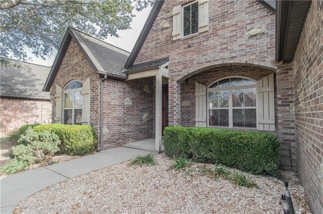 Building Photo - 6503 S 34th St