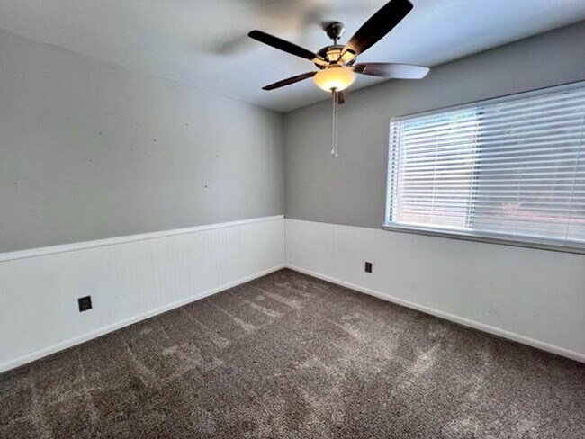 Building Photo - Upgraded 2 Bedroom Menifee home with a two...