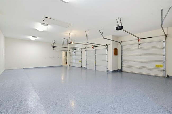 Building Photo - 1213 Grosvener Ct