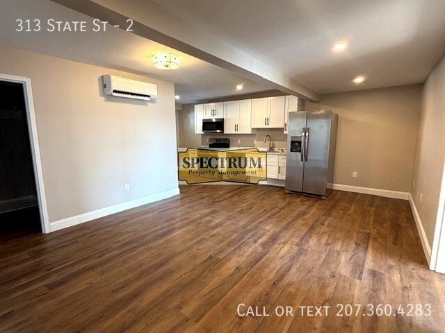 Building Photo - 313 State St