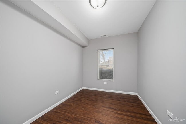 Building Photo - 157 N Eastern Ave