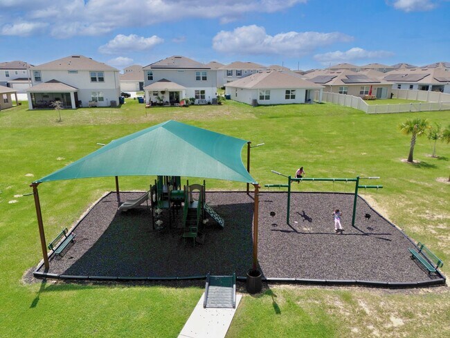 Building Photo - Beautiful 4 Bedroom, 2 bath home is Available for Rent in the Forest Lake Community!