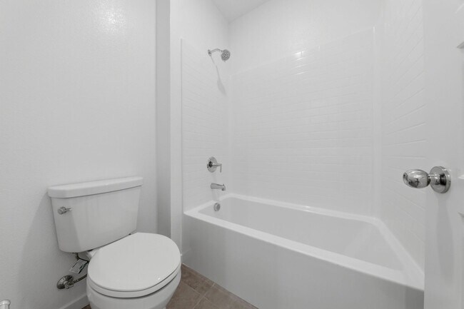 Building Photo - Brand New 3 Bedroom Stylish Henderson Townhome in Black Mountain Ranch