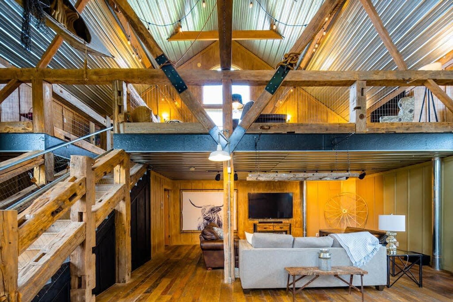 Building Photo - 2002 N Lynndale Dr