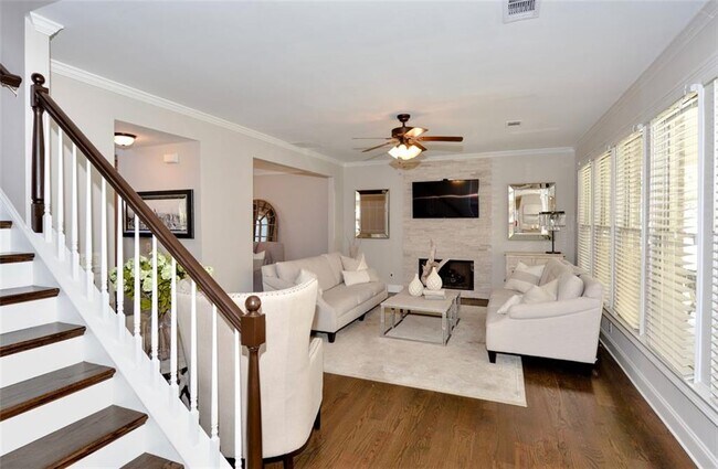 Building Photo - 310 Windsor Gate Cove NE