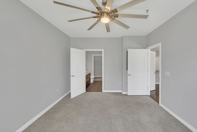 Building Photo - 1122 Litton Ave
