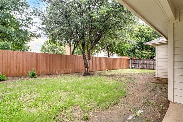 Building Photo - 4011 Alamo Dr
