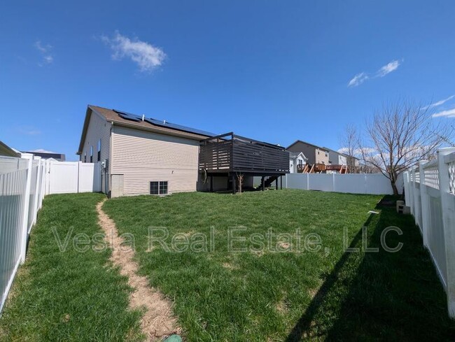 Building Photo - 1719 Coralstone Wy