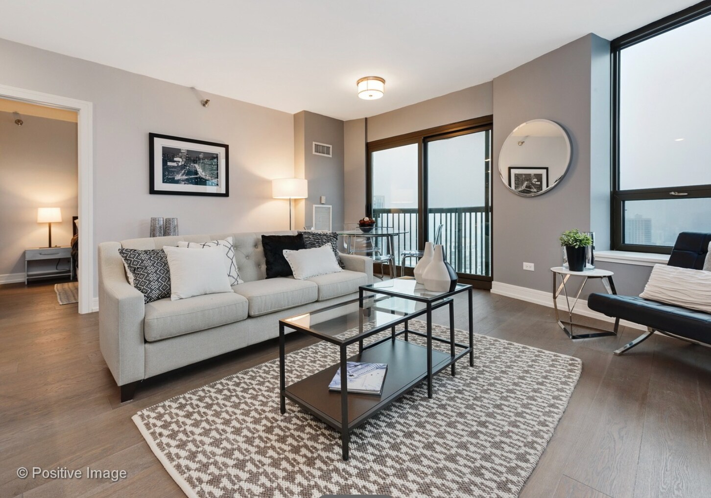 Building Photo - 400 N La Salle Dr