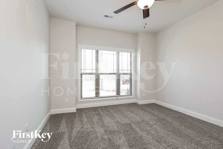 Building Photo - 766 Buffalo Frd Dr