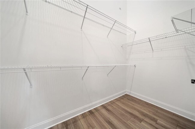 Building Photo - 104 Pearl St