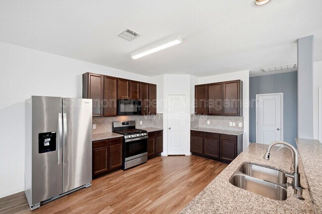 Building Photo - 10322 Urban Oak Trl