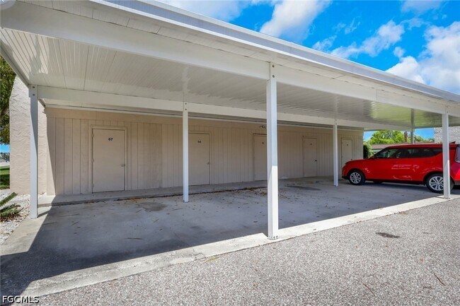 Building Photo - 6300 South Pointe Blvd