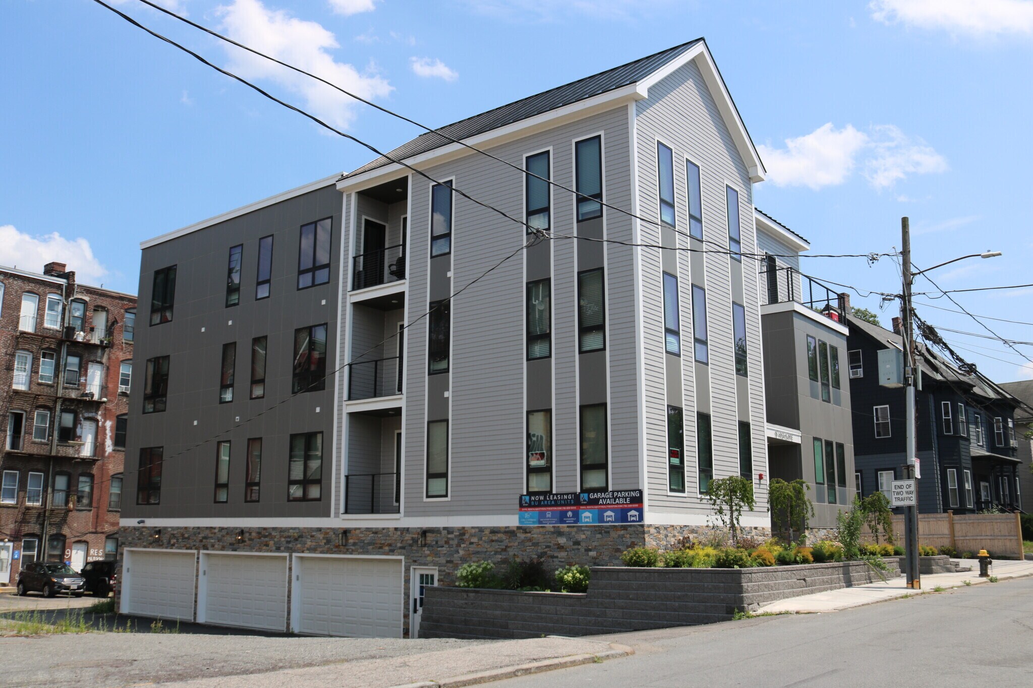 Building Photo - 16-18 Highgate St. Unit 101