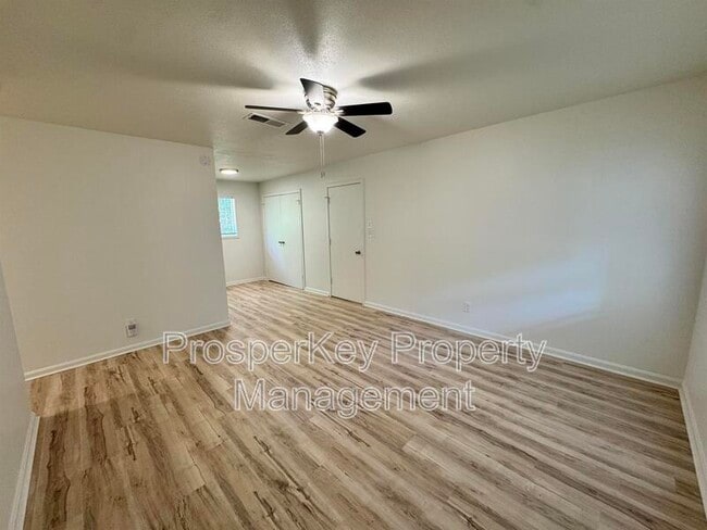 Building Photo - 5217 Dana Dr