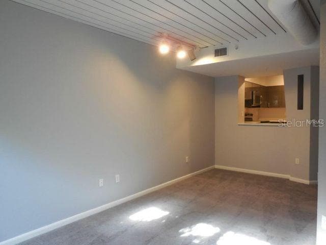 Building Photo - 2411 W Horatio St