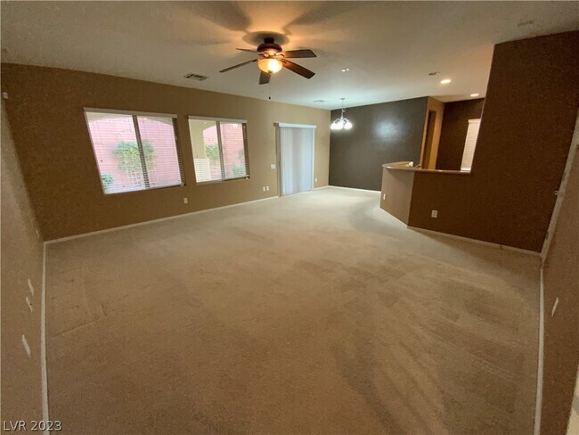 Building Photo - 6845 Sigri St