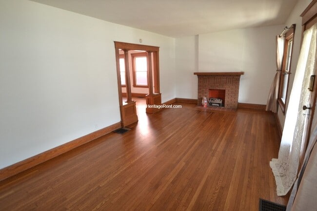 Building Photo - Nicely renovated 3 bedroom house in Ludlow