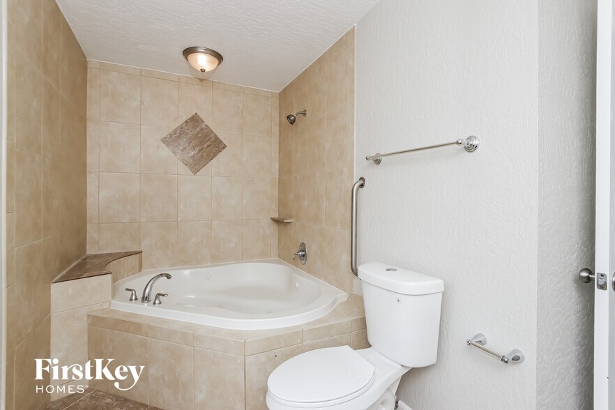 Building Photo - 551 Firestone St NE