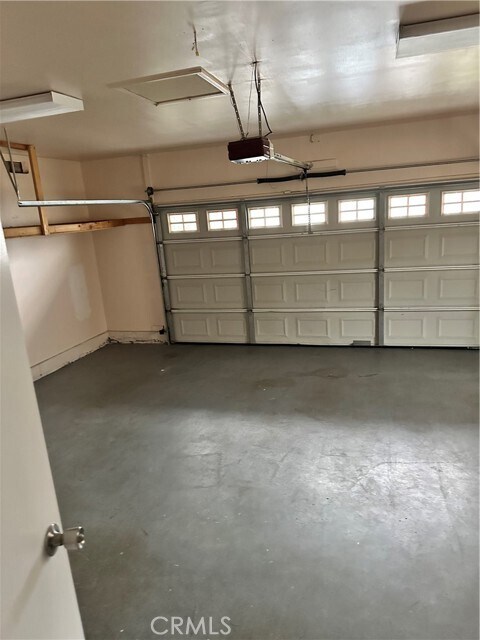 Building Photo - 4701 Sharon Dr