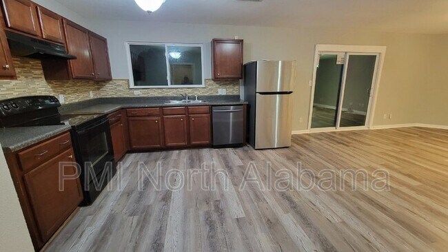 Building Photo - 214 Farmington Dr