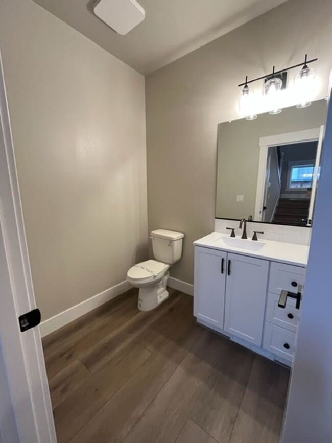 Building Photo - Coming Soon! 3 Bedroom 2.5 Bath Newberg OR